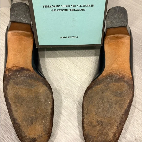 Vintage Salvatore Ferragamo Navy Leather Gancini Loafers 9.5 AA - Picture 7 of 10